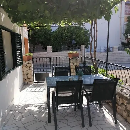 Petra - With Parking Orebic