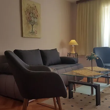 Petra - With Parking Apartment *